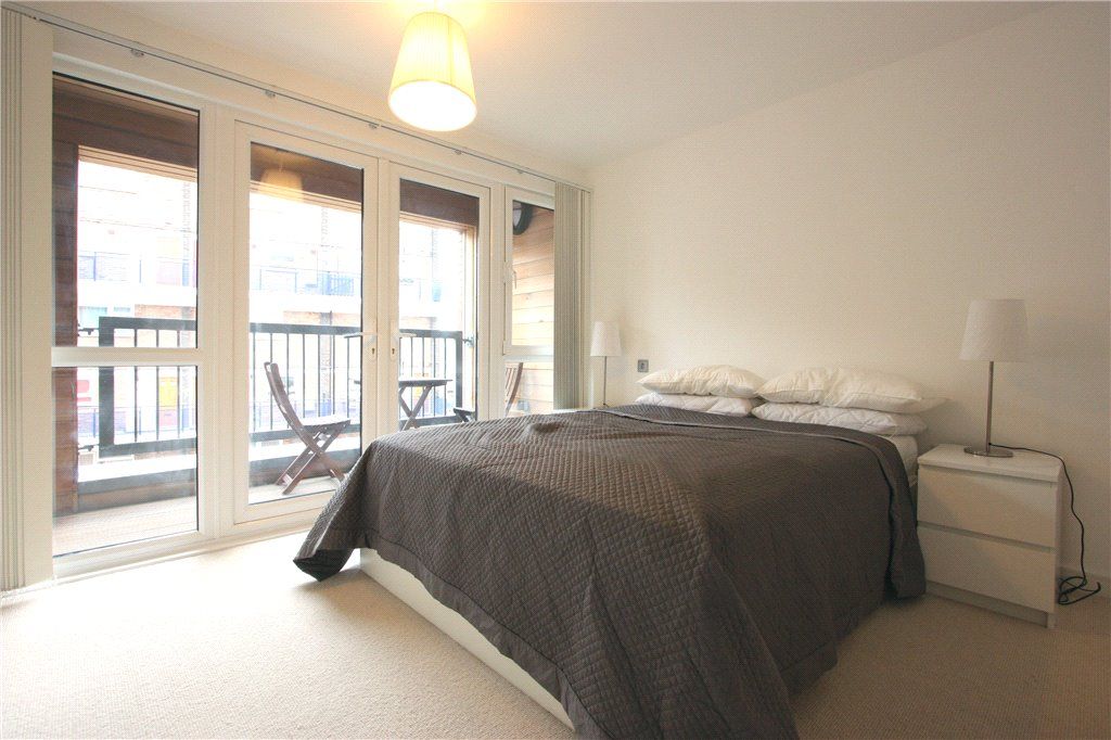 Property photo 3 of 9 Bedroom