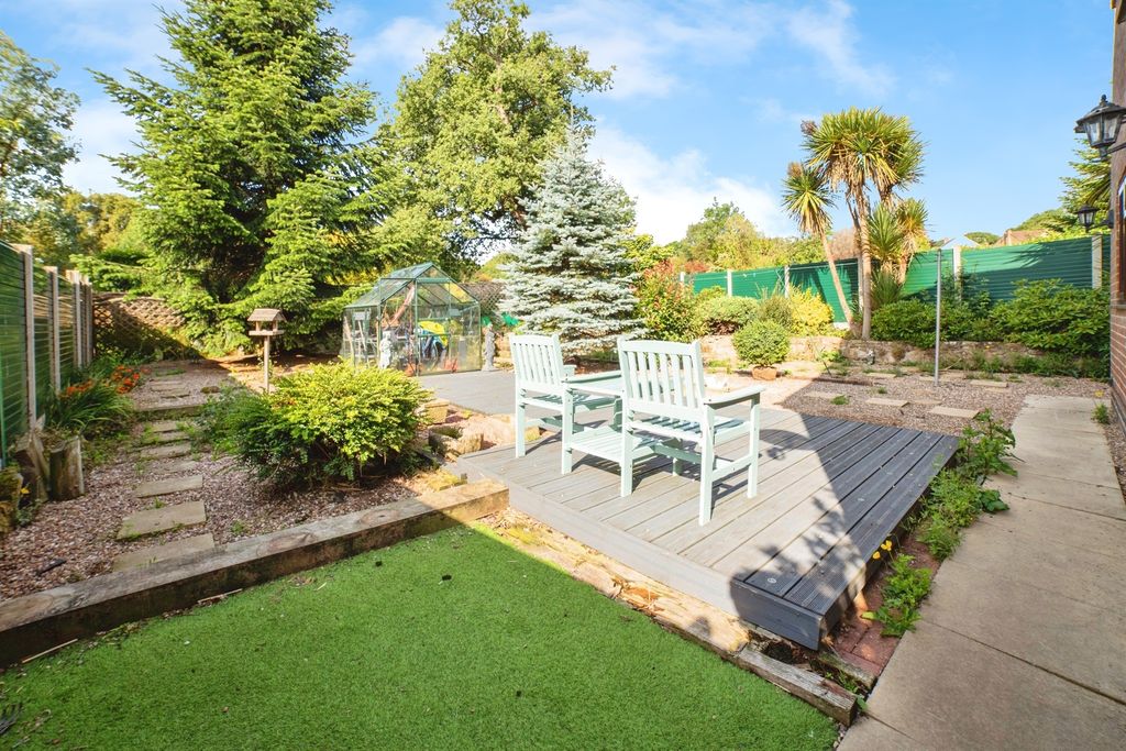 Property photo 3 of 17