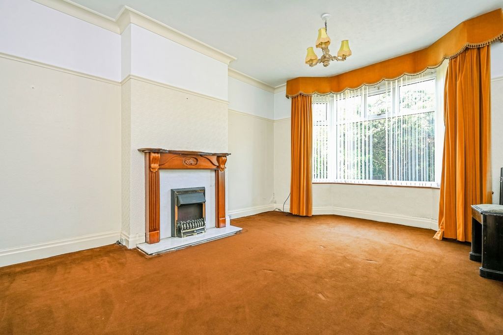 Property photo 3 of 17 Photo