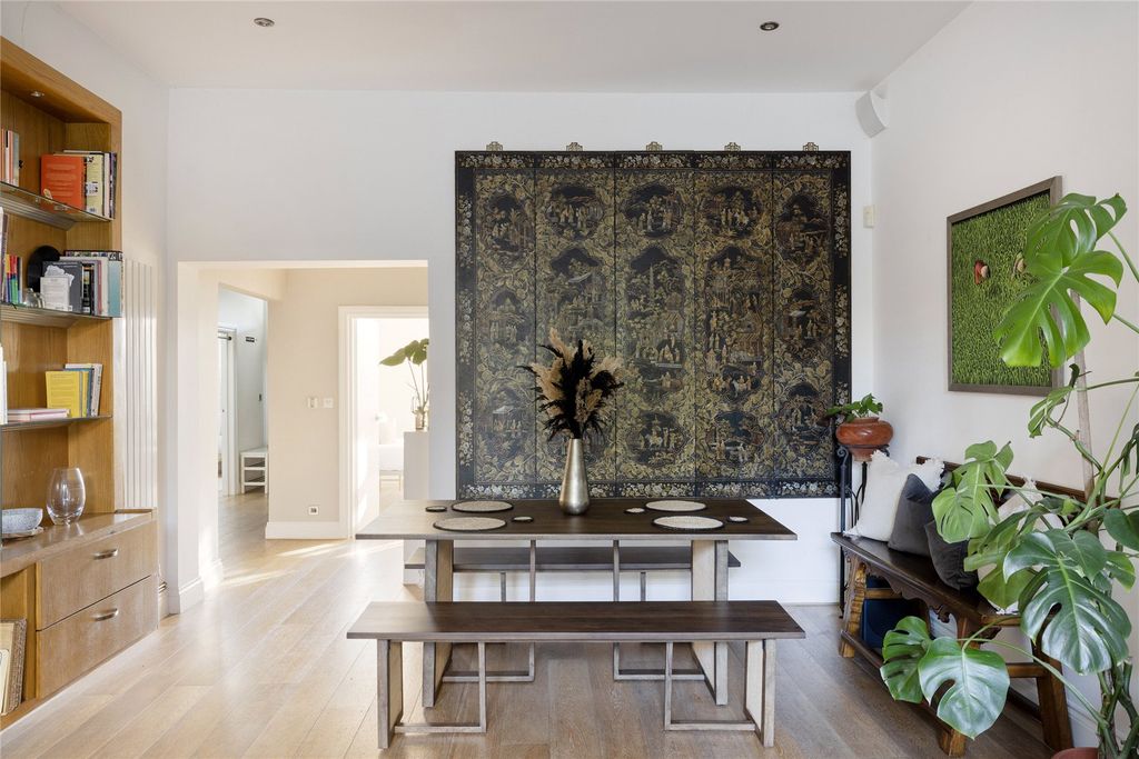 Property photo 3 of 16 Picture No. 12