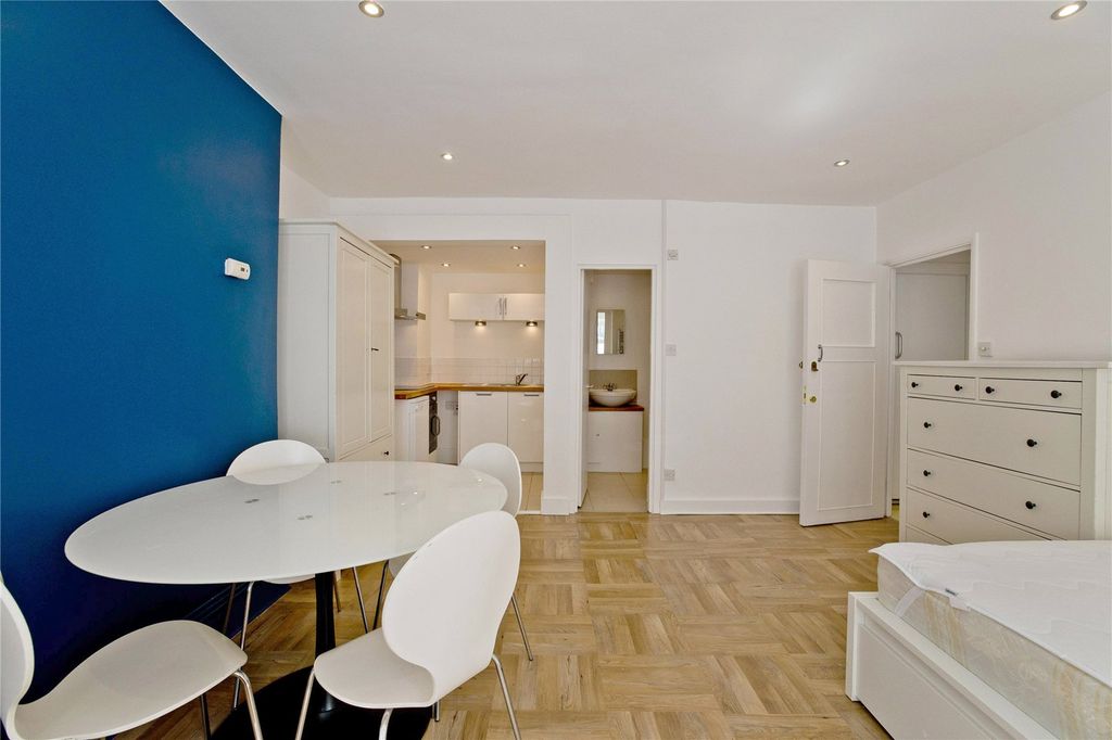 Property photo 2 of 12 Picture No. 14