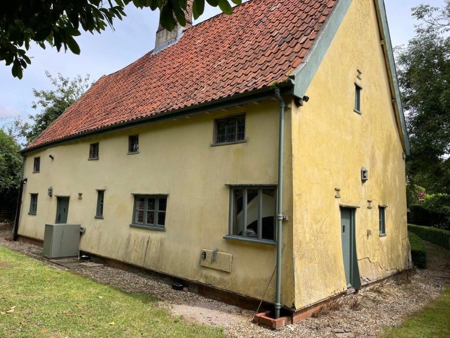 Property photo 2 of 22