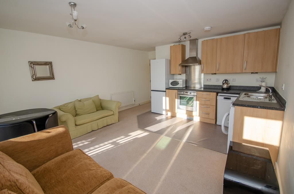 Property photo 3 of 11 Lounge 2.Jpg