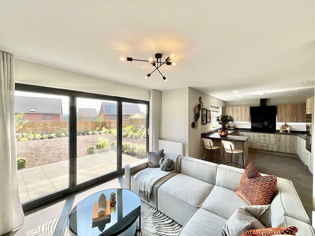 Property photo 3 of 24