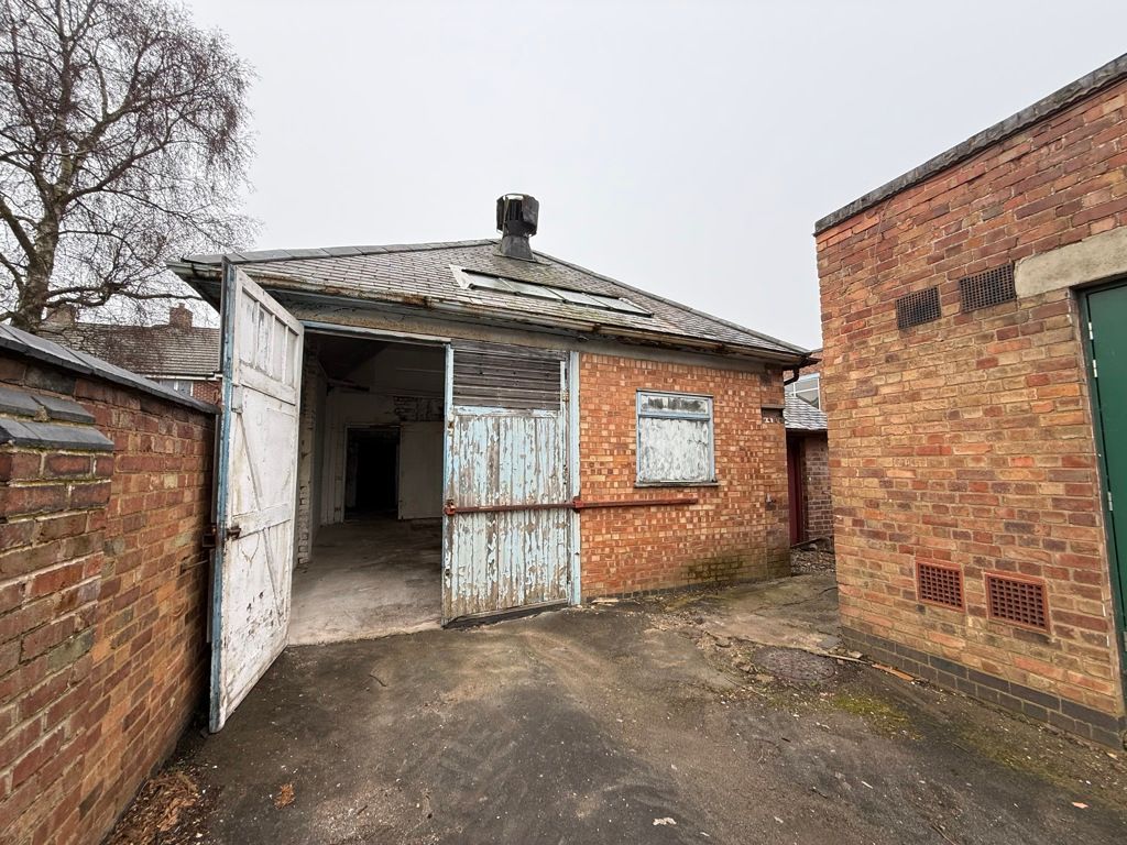 Property photo 1 of 10 Photo 16