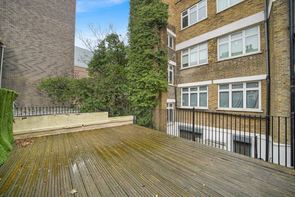 Property photo 3 of 9 Picture No. 07