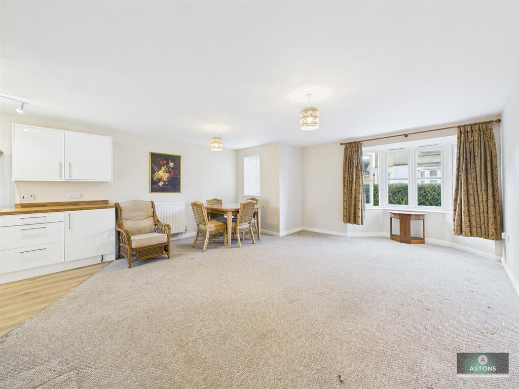 Property photo 2 of 9 Cam04622G0-Pr0127-Still005.Jpg