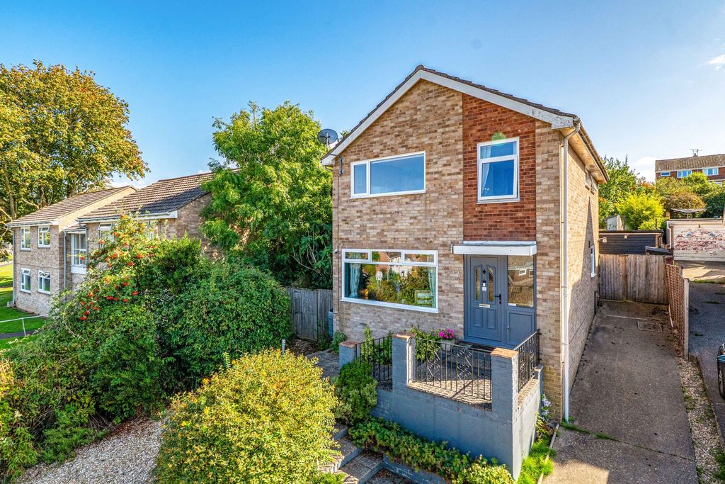 Property photo 1 of 39 1520545 (2)
