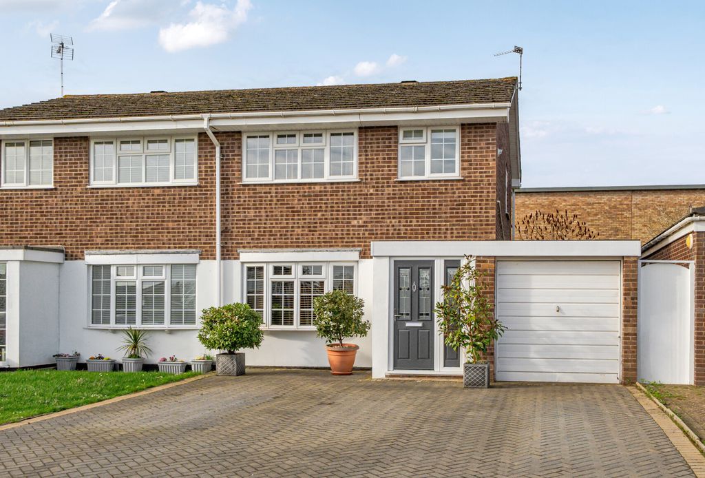 Property photo 1 of 22 1421208-1-69A55Db...