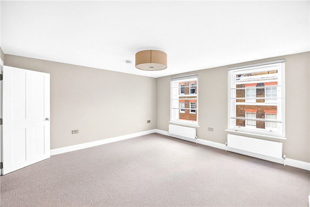 Property photo 3 of 17 Picture No. 15