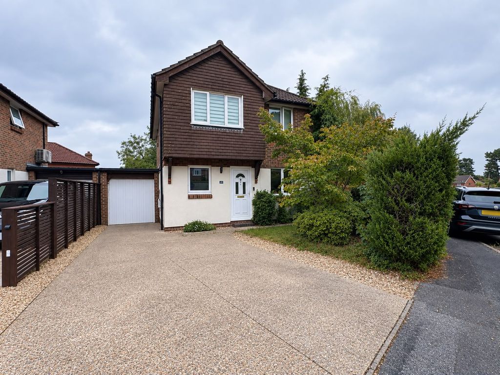 Property photo 1 of 18