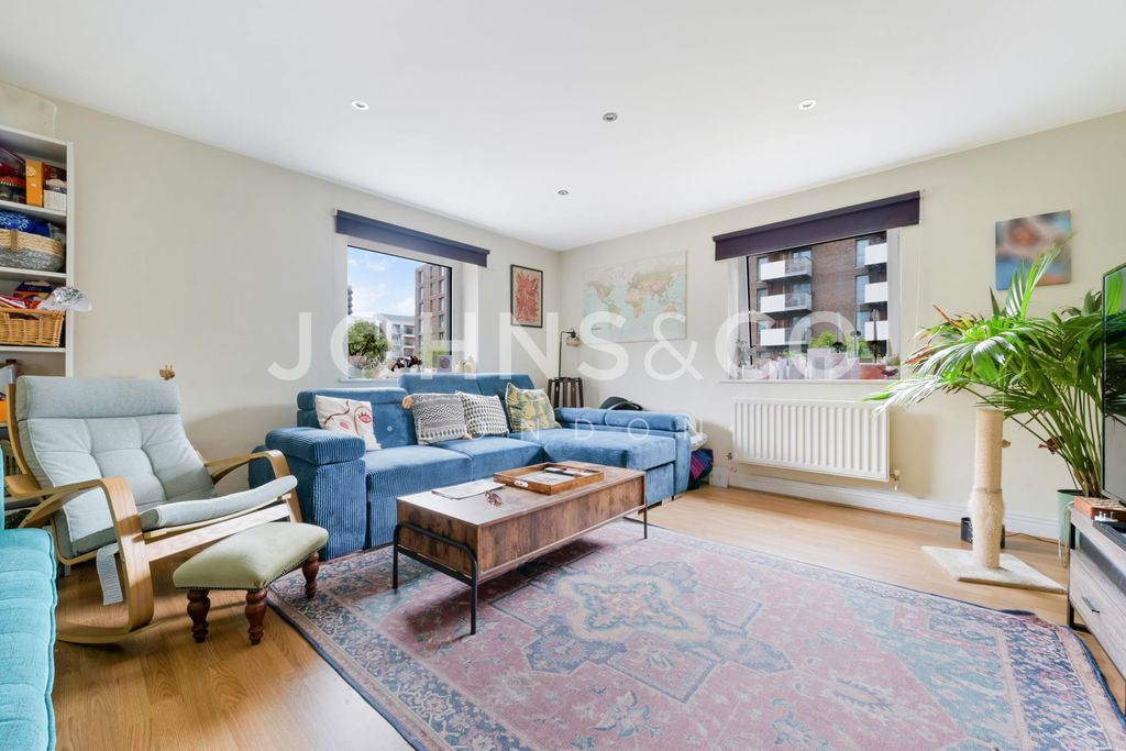 Property photo 1 of 16