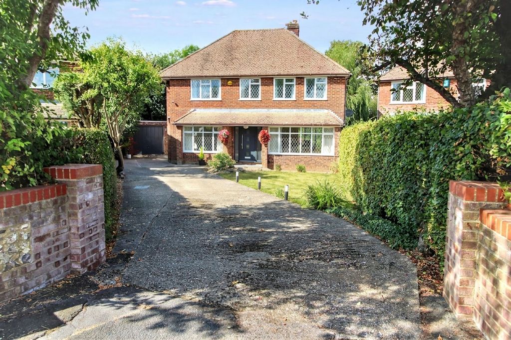 Property photo 1 of 24