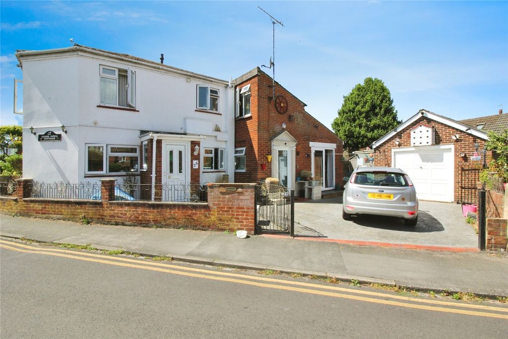 Property photo 1 of 12 Picture No. 10