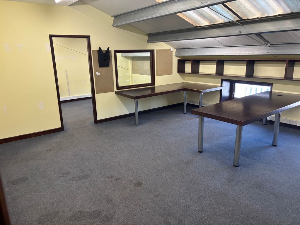 Property photo 1 of 4