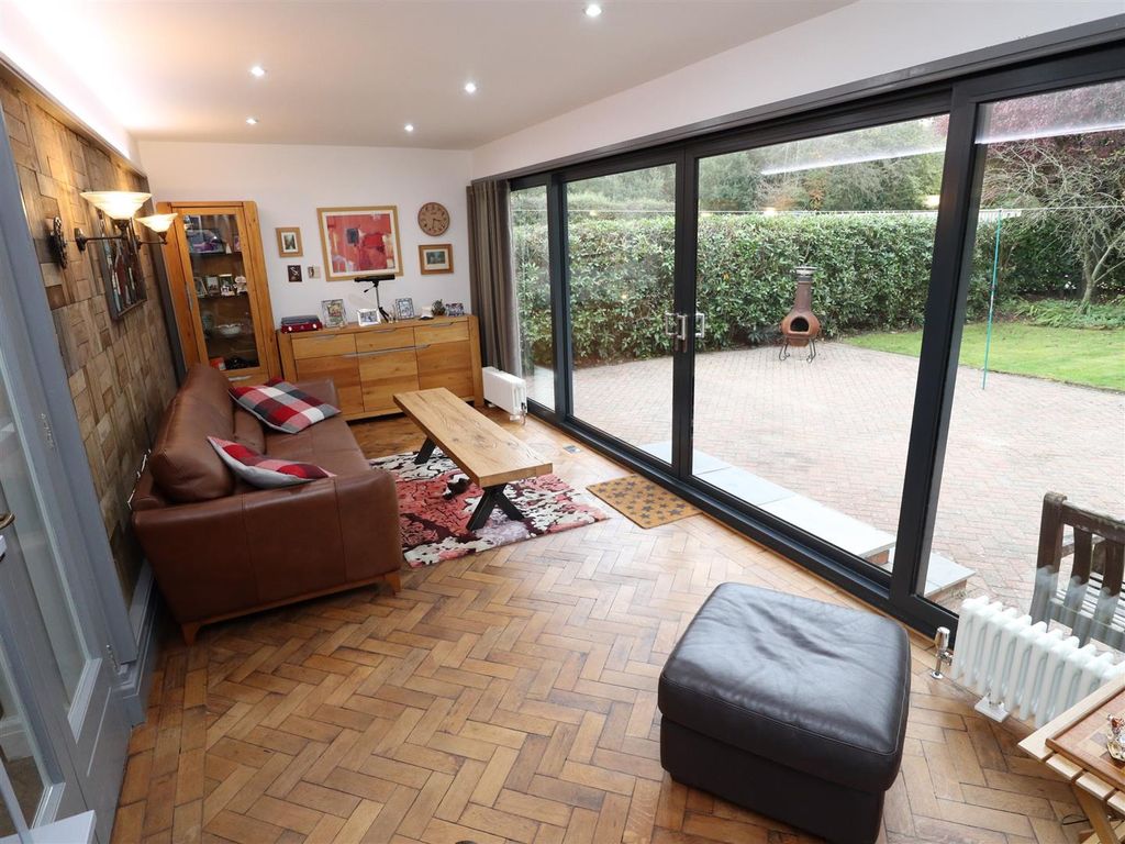 Property photo 2 of 43