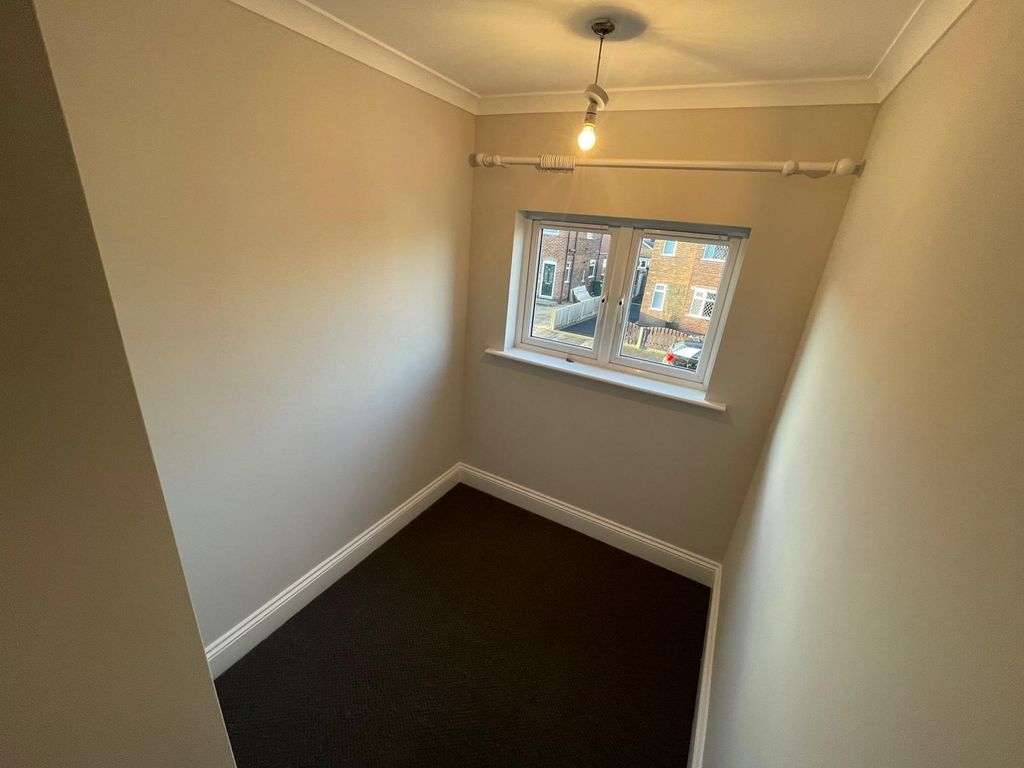 Property photo 2 of 18 Image