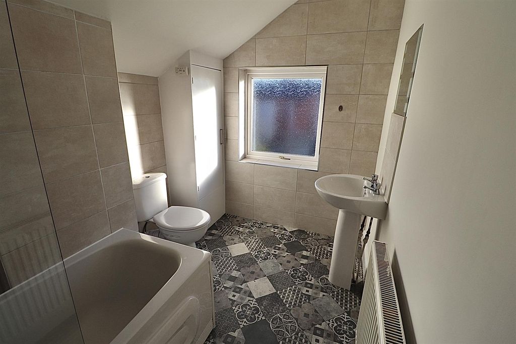 Property photo 3 of 10 Img_4864.Jpeg