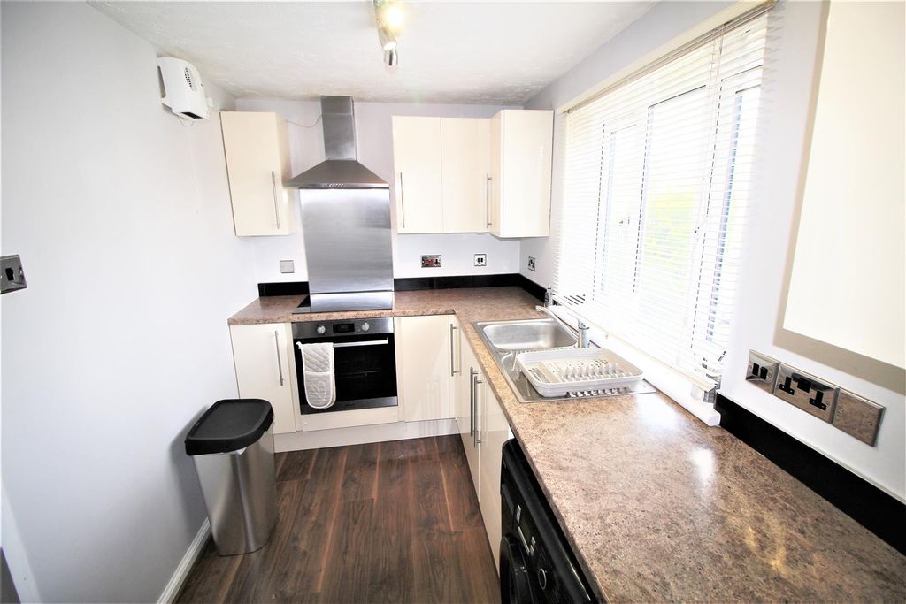 Property photo 2 of 8 Img_1812.Jpg