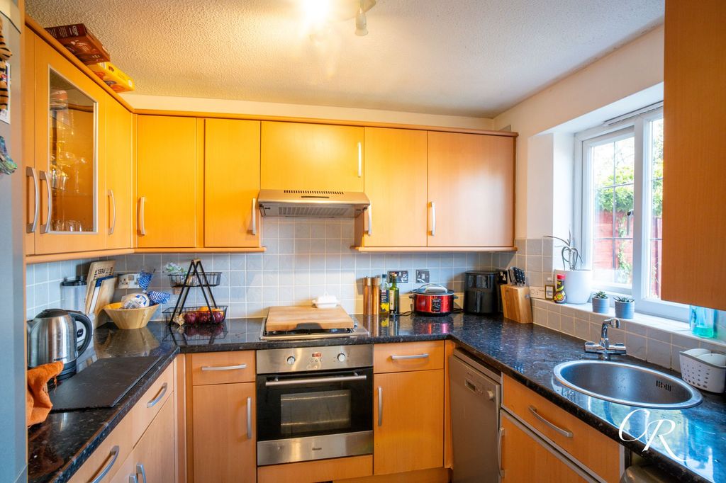 Property photo 2 of 10
