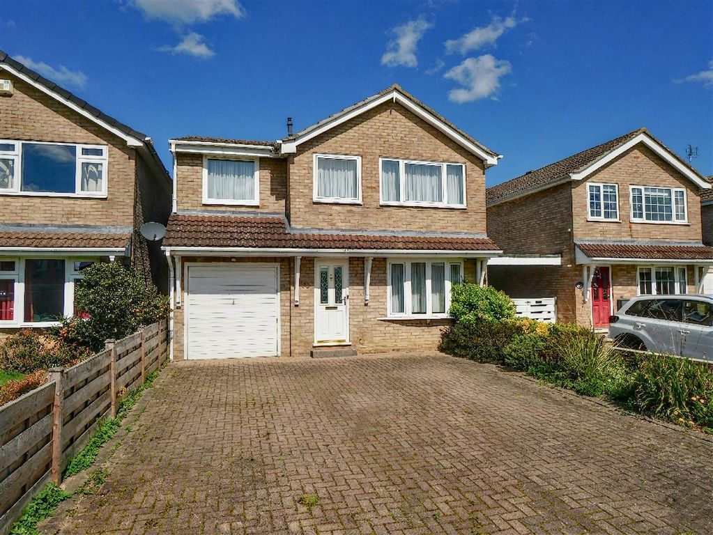 Property photo 1 of 19 External
