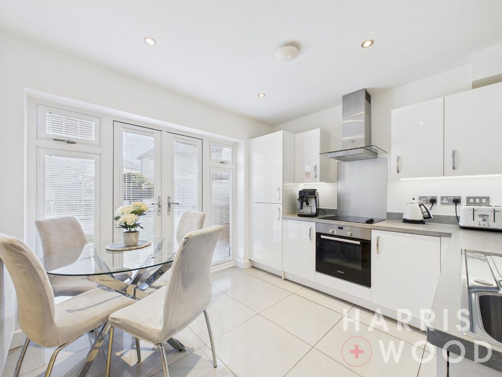 Property photo 2 of 28 4813095