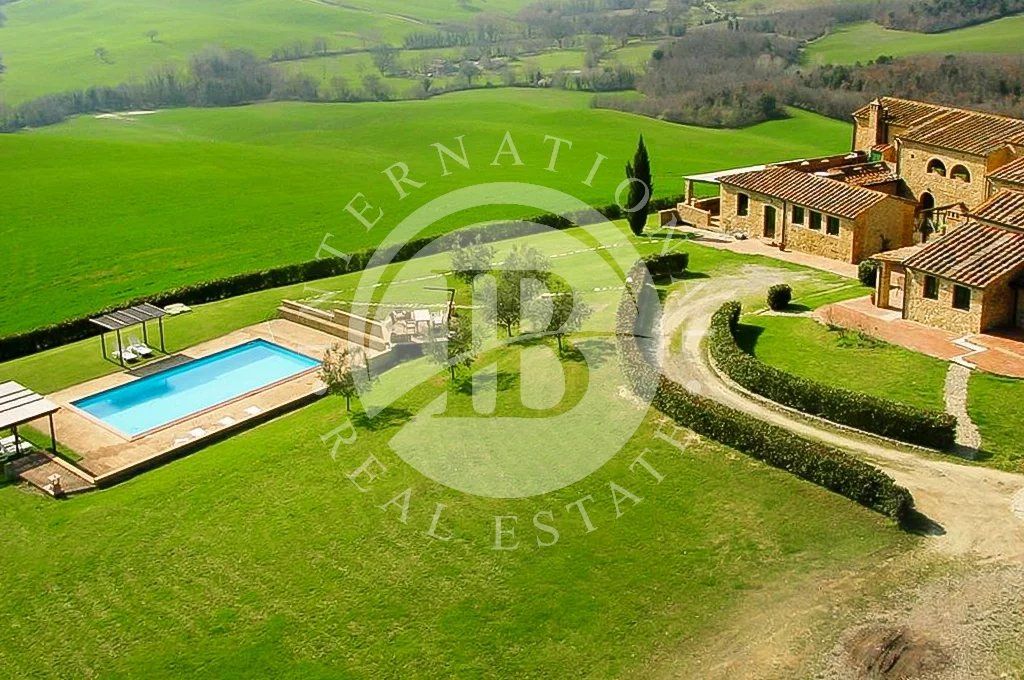 Property photo 3 of 23