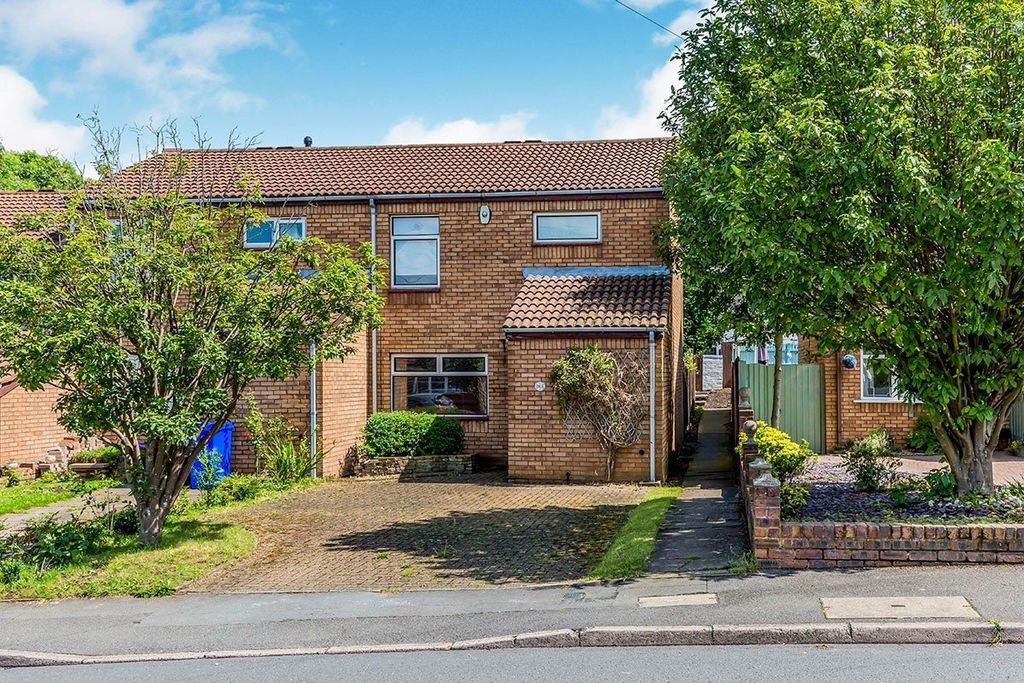 Property photo 1 of 16 Main Page