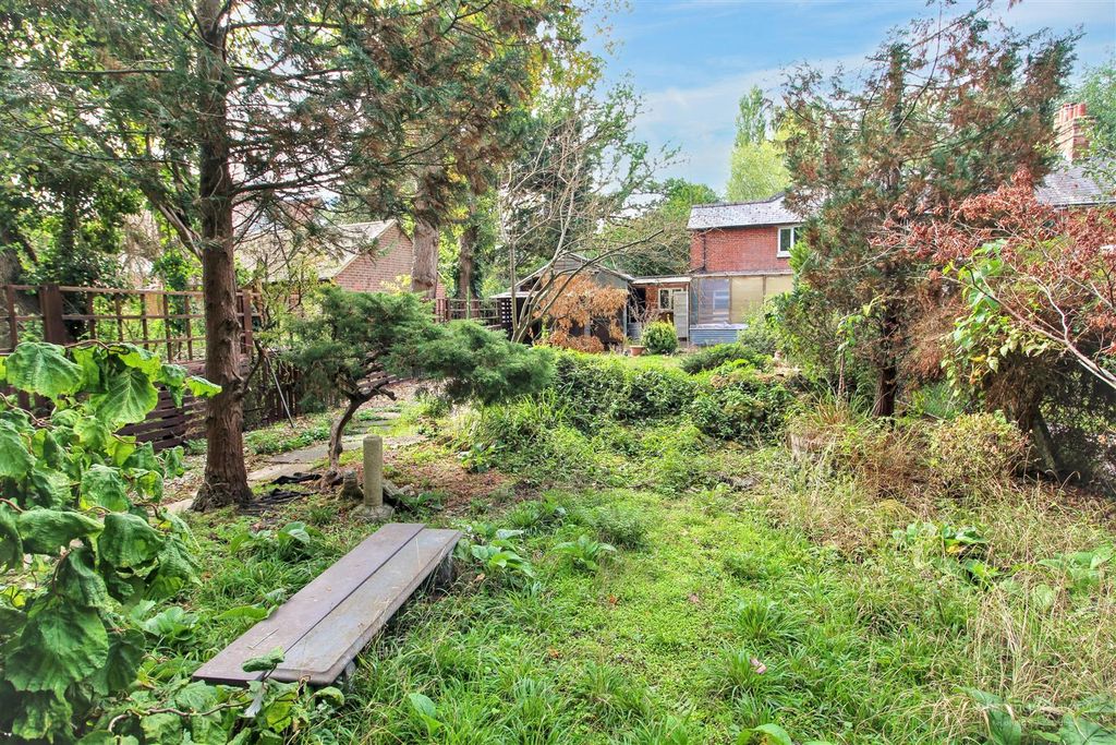 Property photo 2 of 24 Rear Garden