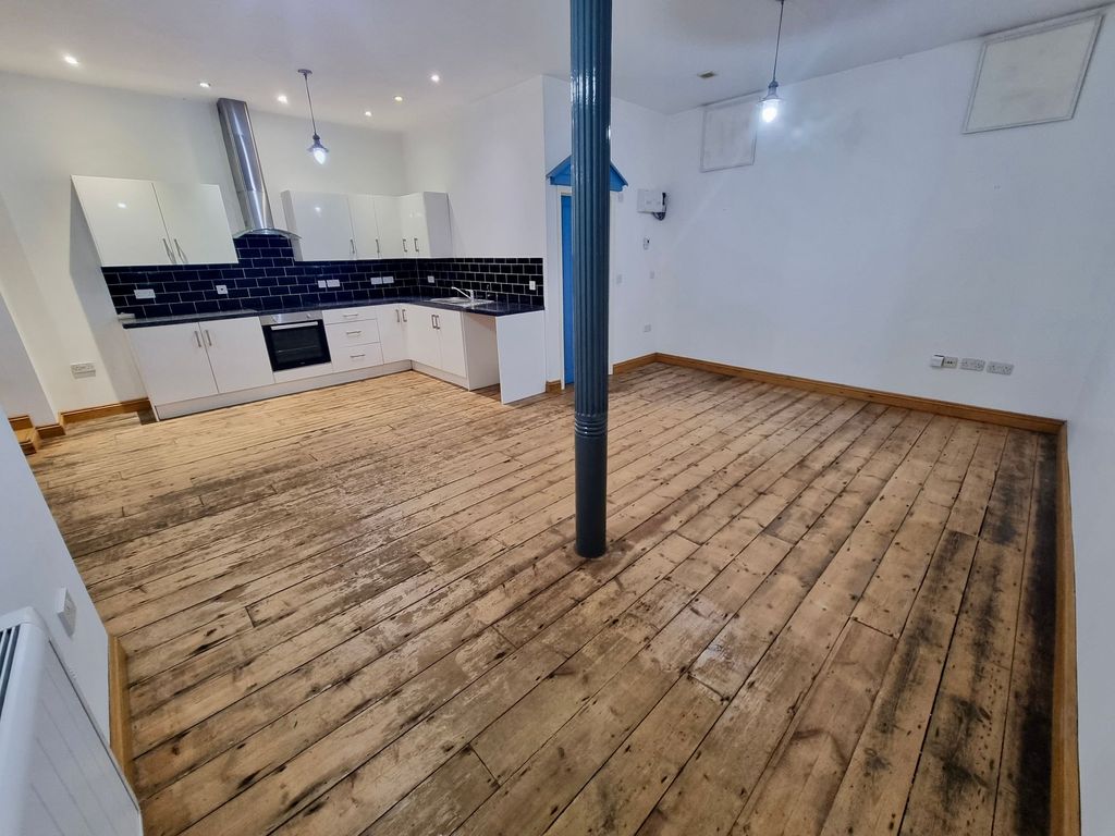 Property photo 3 of 17 Lounge/Kitchen/Diner