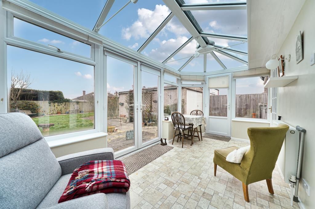 Property photo 3 of 20 Conservatory