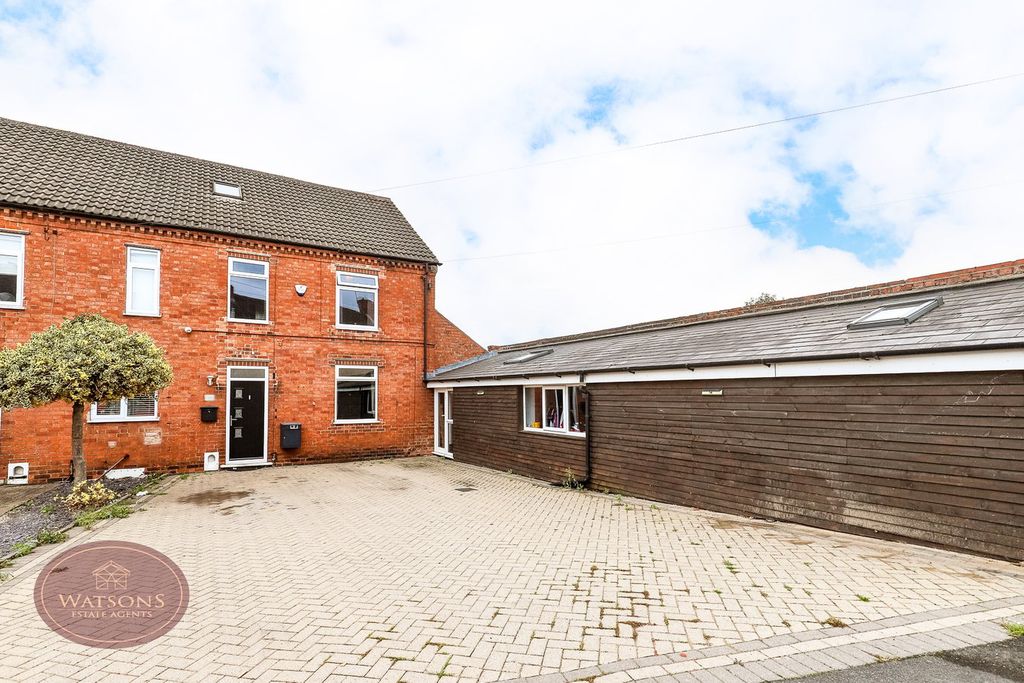 Property photo 1 of 36