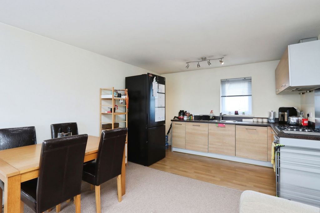 Property photo 3 of 9 Pbox-Img.Jpg