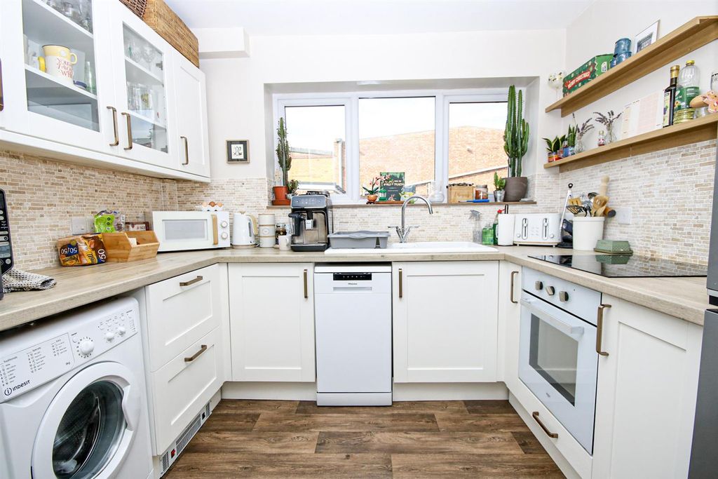 Property photo 3 of 17 17-Img_0336.Jpg