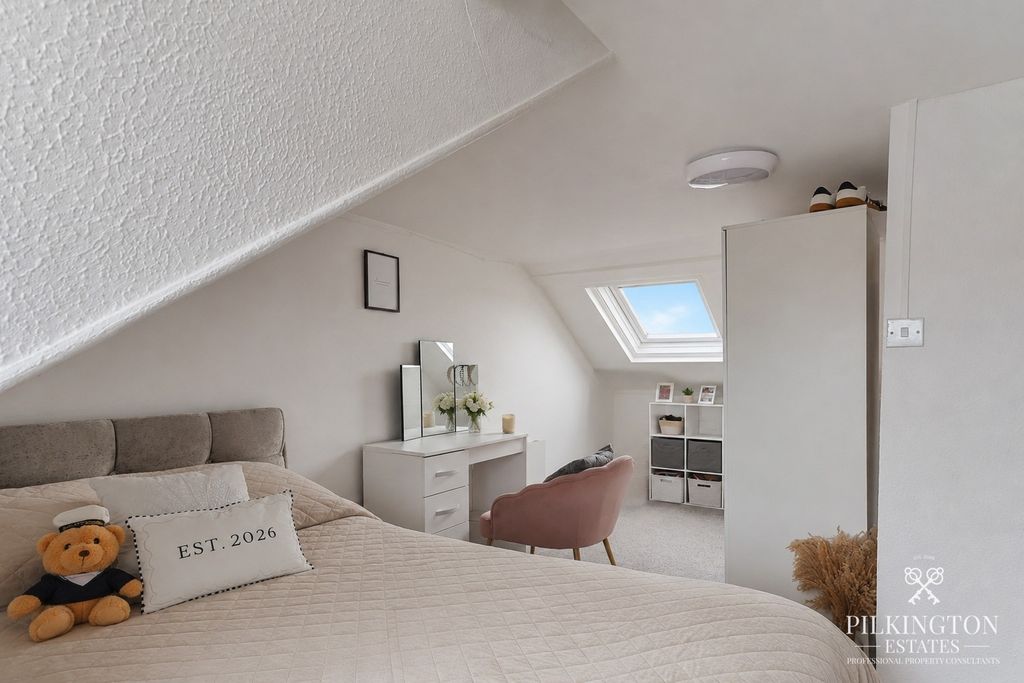 Property photo 3 of 13 5262035