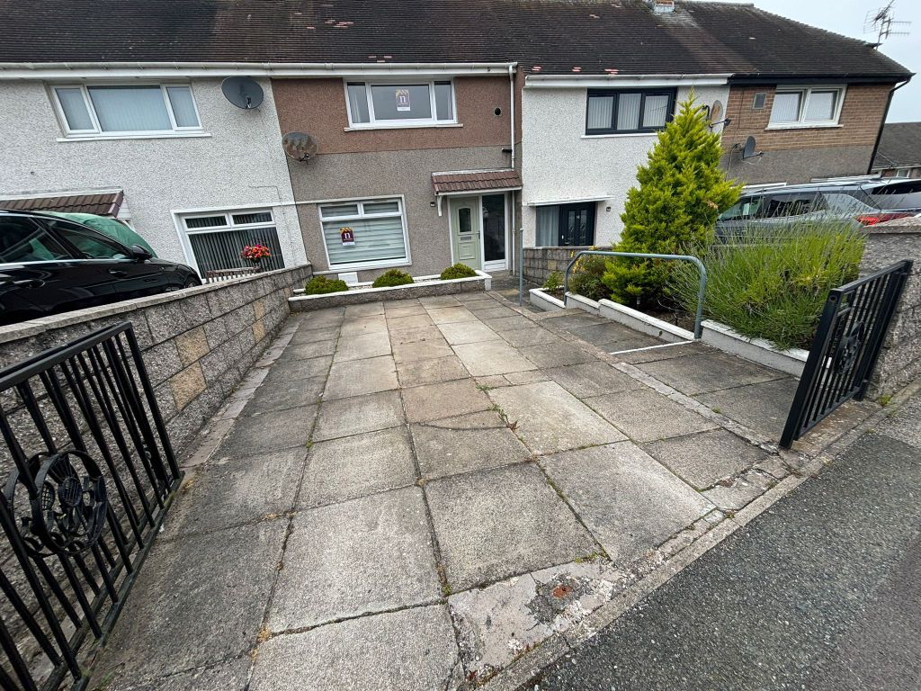 Property photo 2 of 16