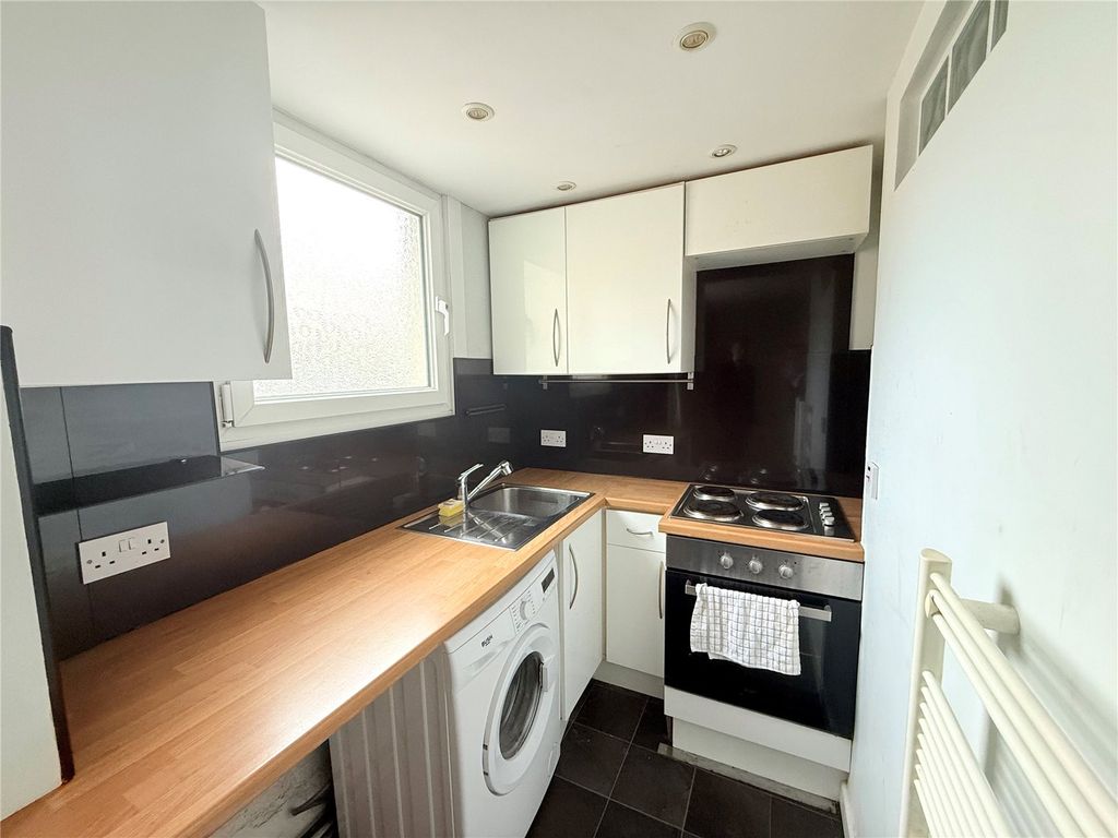 Property photo 2 of 5 Picture No. 05