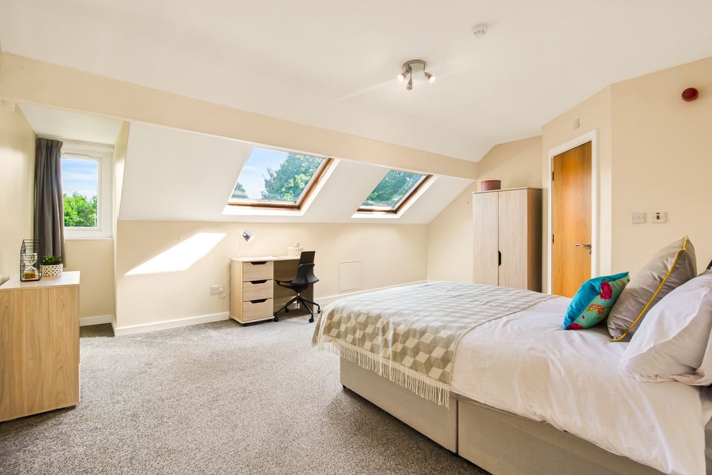 Property photo 2 of 12 Property Photo