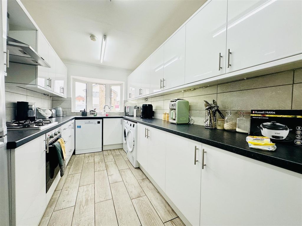 Property photo 2 of 16 Image00015.Jpeg