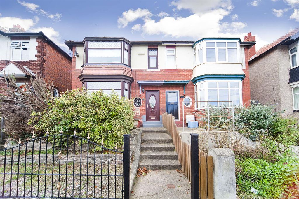 Property photo 1 of 27