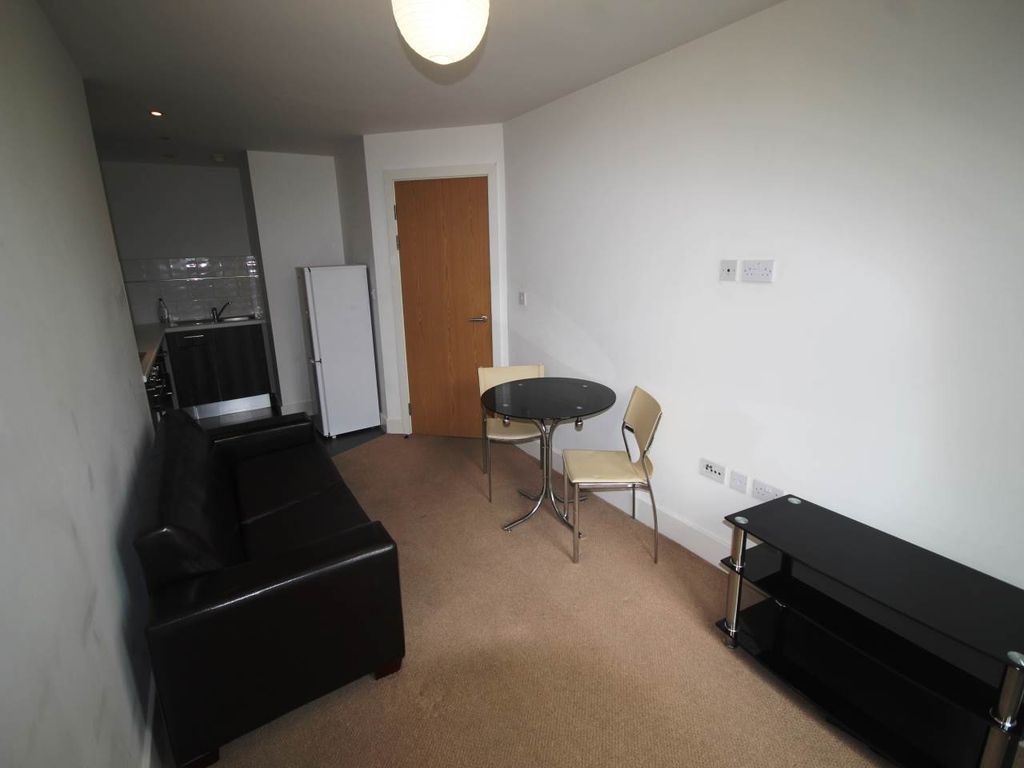 Property photo 2 of 8 1