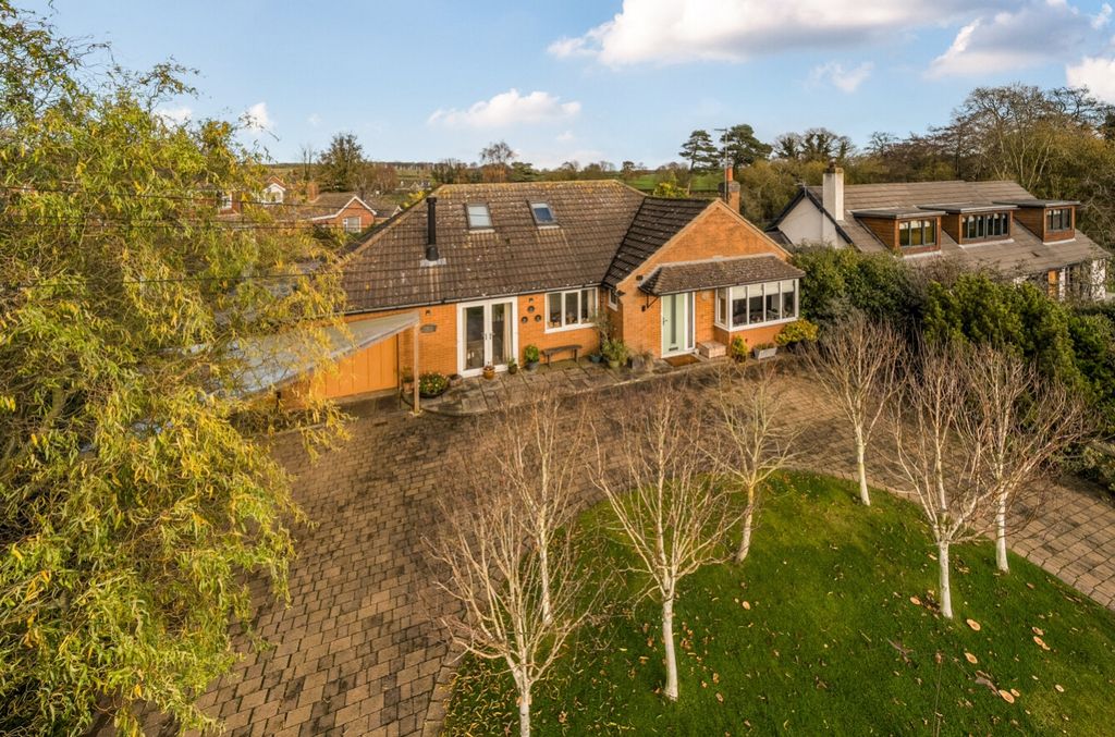 Property photo 1 of 28 -691c3Ab006882-l-1383165-3-691B28406E0B2-Arw