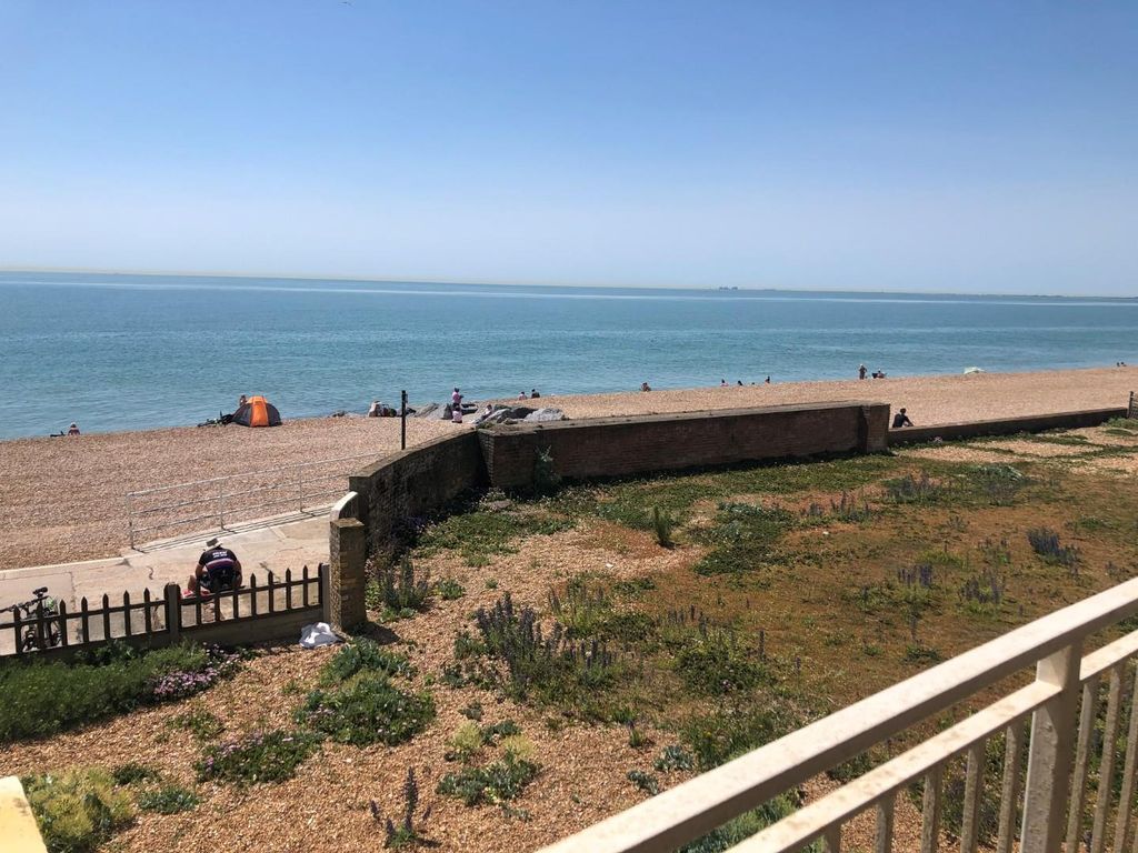 Property photo 2 of 12 2 Beach View.Jpg