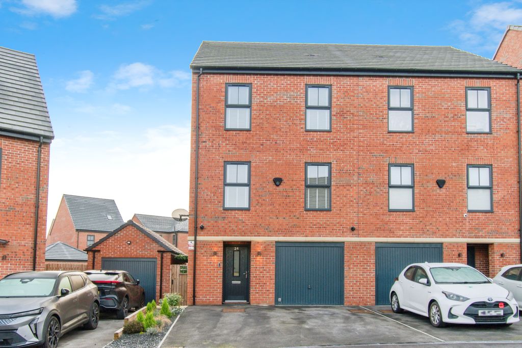 Property photo 1 of 23