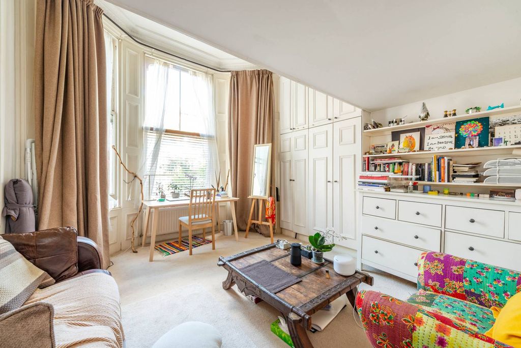 Property photo 3 of 7