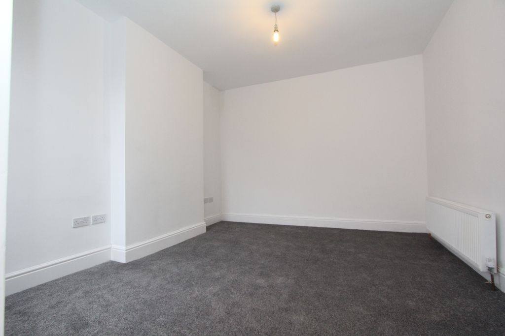 Property photo 2 of 10 2025-11-28 12.43.07