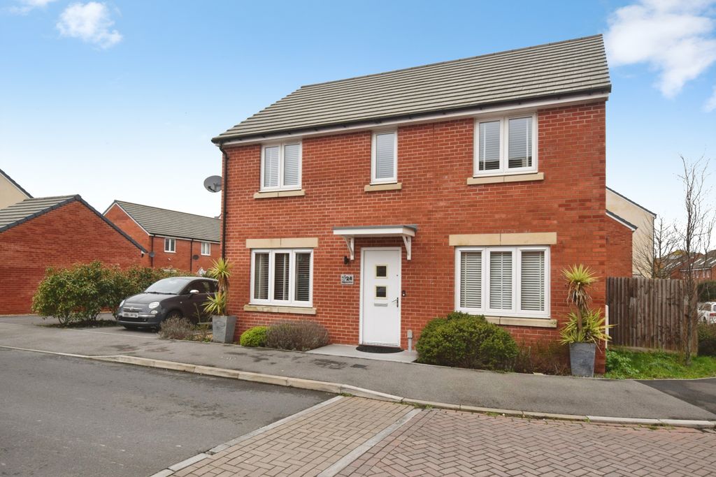 Property photo 1 of 20 Front