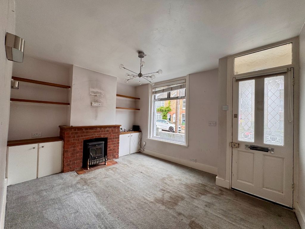 Property photo 2 of 8 2671085