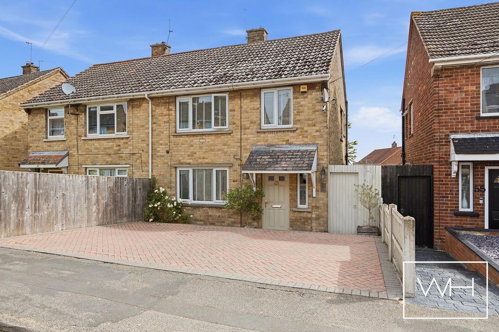 Property photo 1 of 20 53 Copley Crescent, Scawsby 01