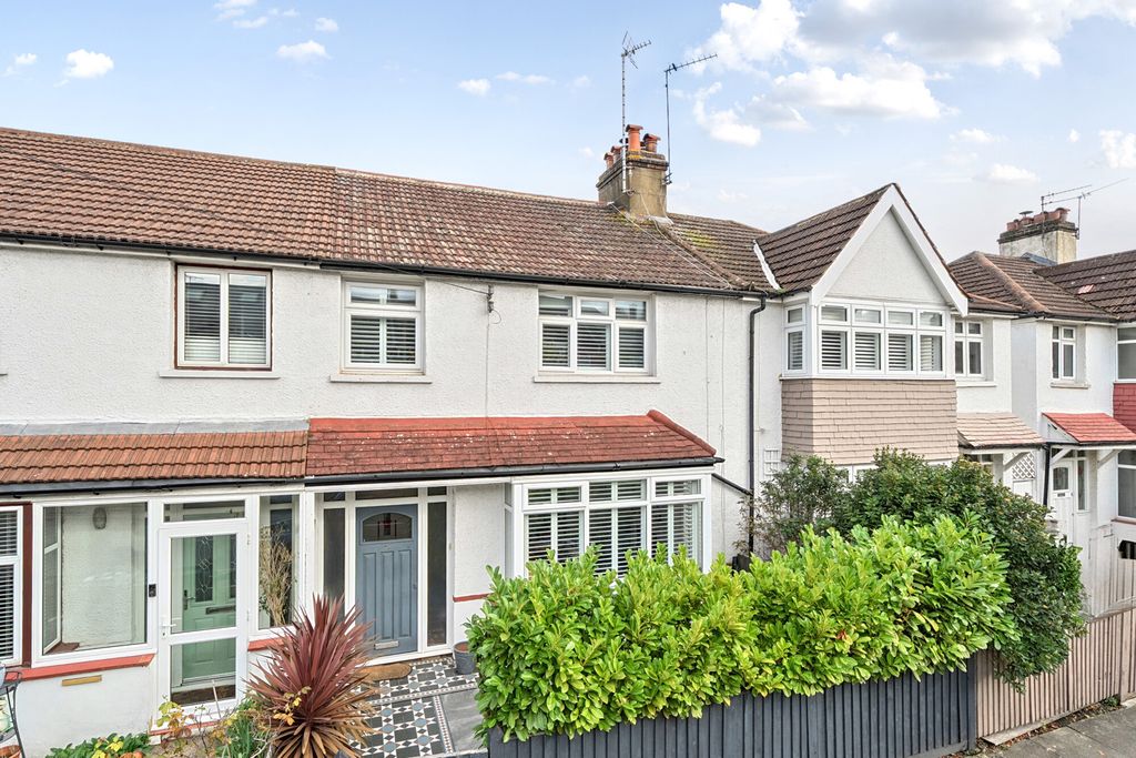 Property photo 1 of 19 1370252-18-68F792...